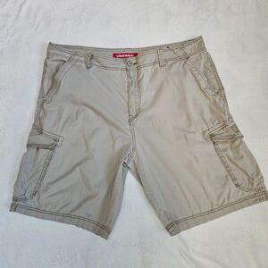 UNION BAY Shorts Men Sz 40 Khaki Cargo Pockets Retro Skate Board Surf 90s Y2K